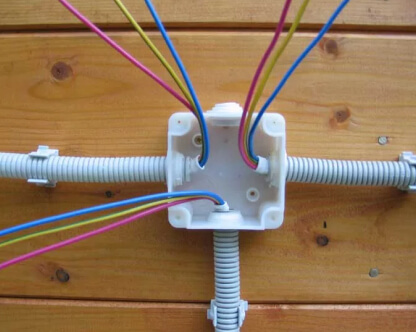  Установка распределительной коробки