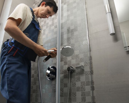  Обслуживание душевых кабин
