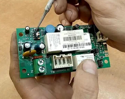  Ремонт платы управления водонагревателя