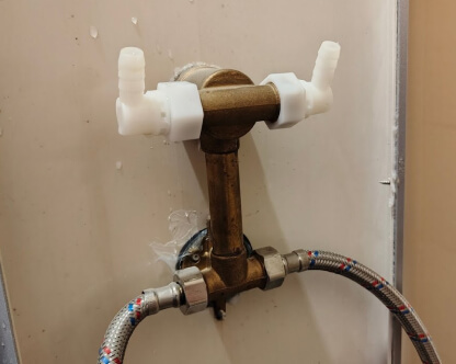  Ремонт смесителя душевой кабины