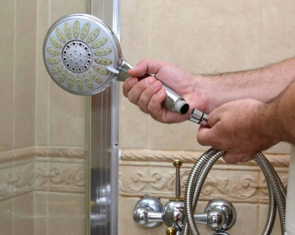  Установка душевой лейки