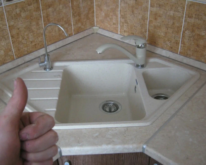  Установка угловой раковины
